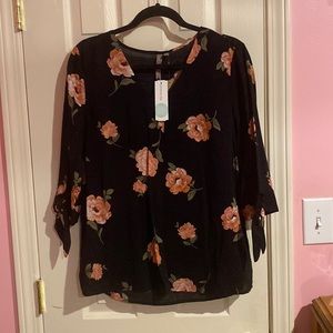 Black floral top